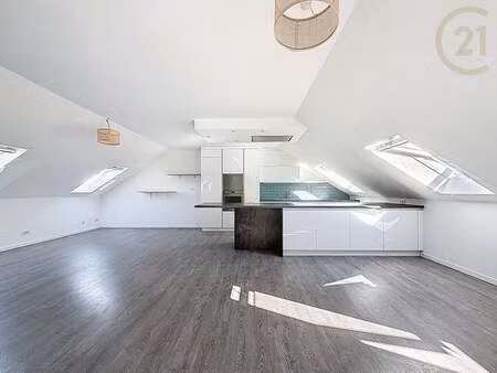 appartement à louer à auvelais € 1.200 (lmfch) - century 21 alliance | zimmo