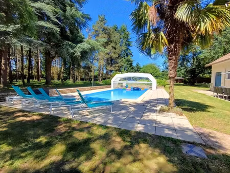 domaine de charme m² - 330 m² - 2 gîtes - piscine 60 m² -