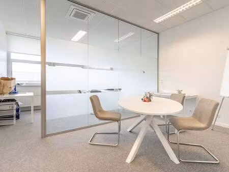 bien professionnel à louer à mont-saint-guibert € 1.400 (lmf7n) - immobilière hendrix entr