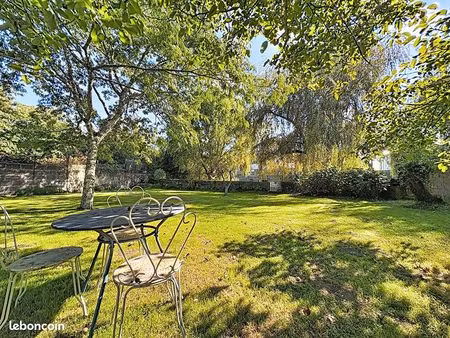 maison 8 pièces 200 m²