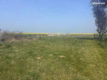 terrain 1302m2 constructible amilly