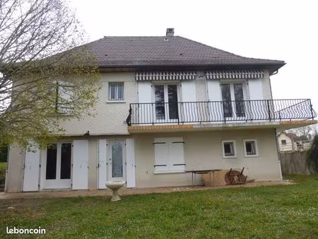 maison à louer vendat