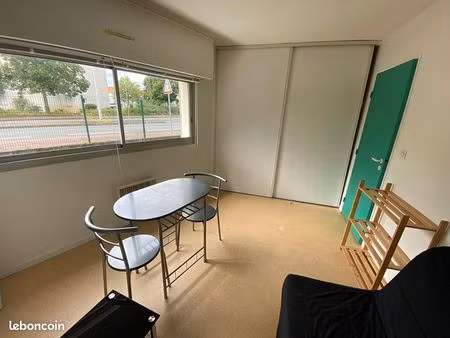 studio 1 pièce 19 m²