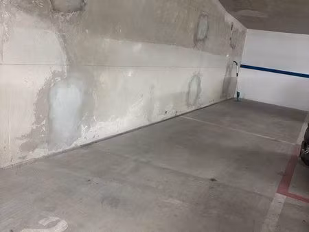 place de parking à louer