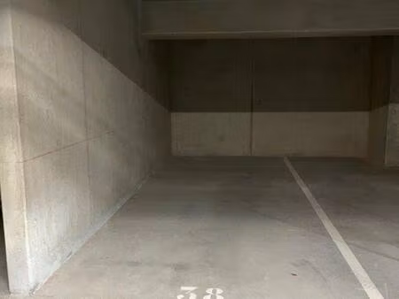 parking à louer
