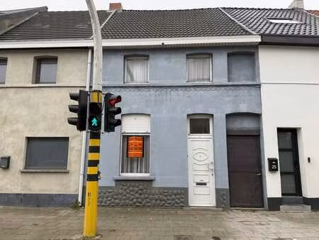 maison familiale confortable avec 3 chambres et jardin