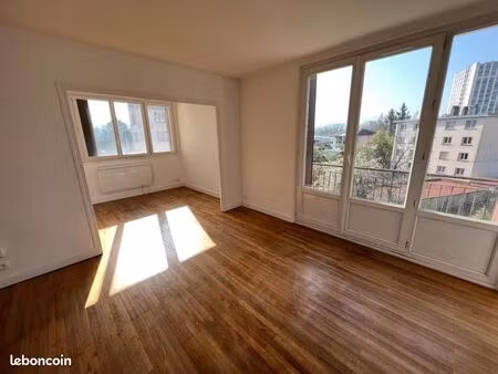 appartement 3 pièces 64 m²