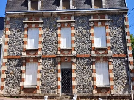 t3bis 74m² meublé traversant à côté de la mairie hypercentre