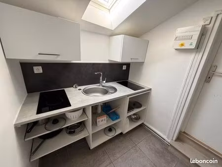 appartement 1 pièce 13 m²