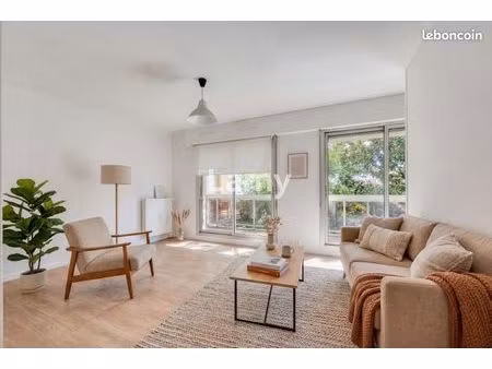 appartement 1 pièce 33 m²