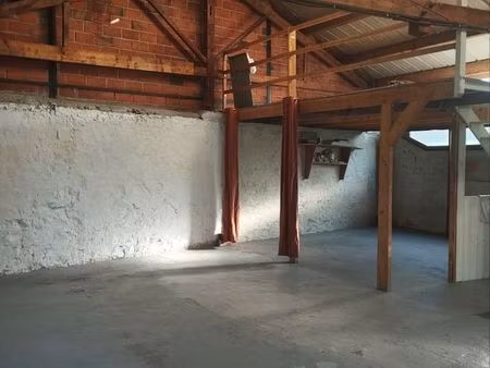 local / entrepôt / garage à louer 84 m– idéal stockage
