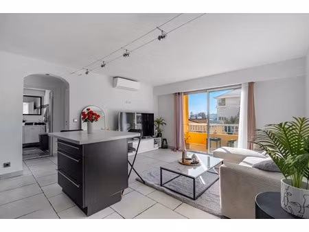 vente appartement 2 pièces 44 m² à frejus (83600)  180 000 €