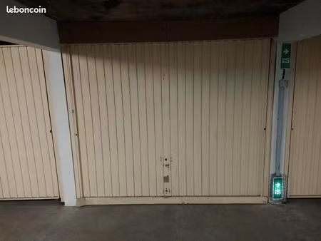 garage/box 14 m² annecy