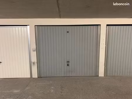 garage/box 12 m² barberaz