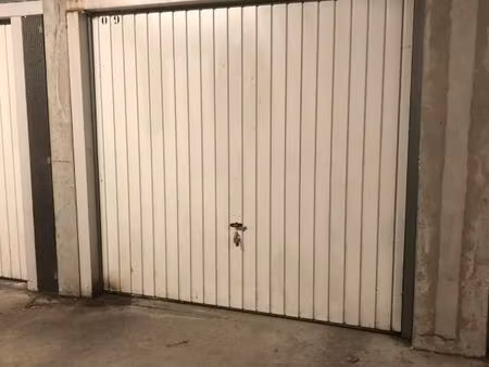 garage/box 13 m² echirolles