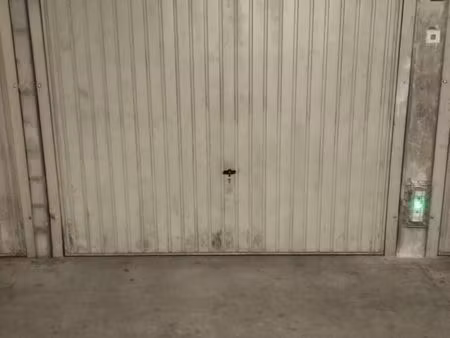 garage/box 12 m² francheville