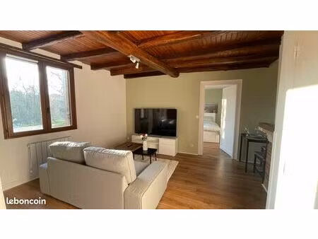 ? t2 meublé rénové – 45 m² – centre / gare à pied – cave - direct propriétaire