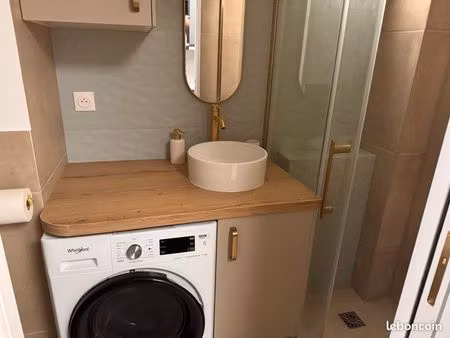 t2 30m2 quartier voltaire en bail civil