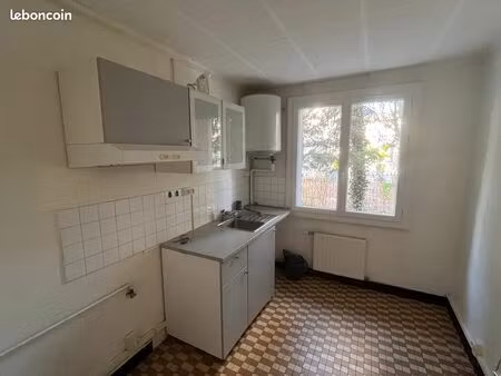 lumineux t3 55m2 vaise centre