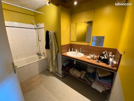 location t4+garage-box