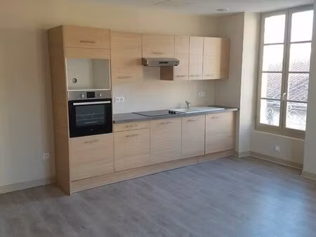 t2 bien situé centre ville villeneuve sur lot