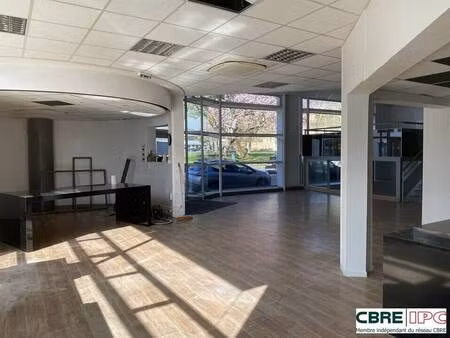 local commercial à louer