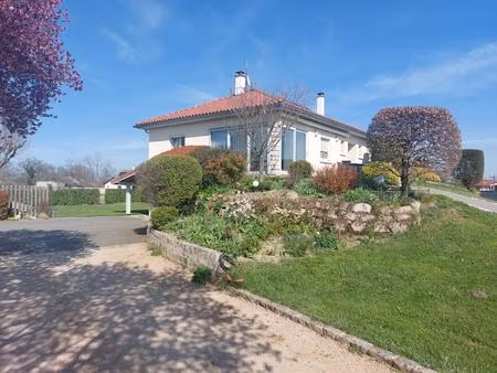 vente maison 5 pièces 133 m² montbrison (42600)