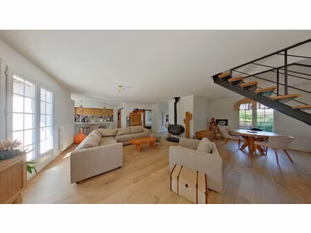 saint cyr sur loire - maison familiale de 140m² à saint cyr sur loire