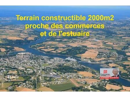 terrain constructible de 2000 m2 au calme et proche des commodités