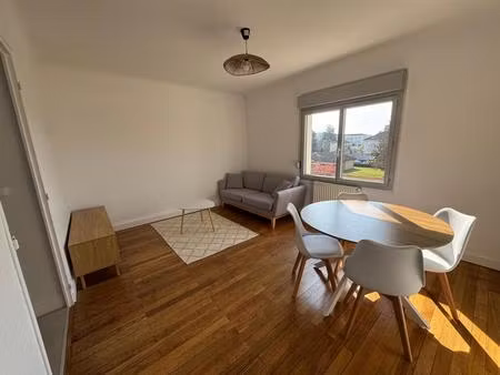 location appartement 3 pièces 61 m² à francheville (69340)