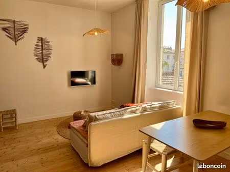 superbe duplex de 60m2 entièrement rénové en plein cœur de la rochelle