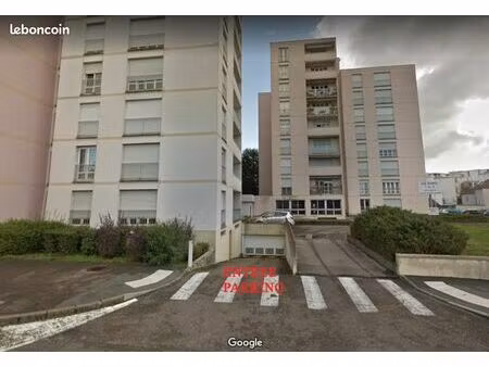 place de parking souterrain