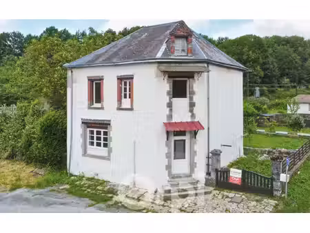 maison saint-sulpice-laurière 126 m² t-5 à vendre  75 000 €