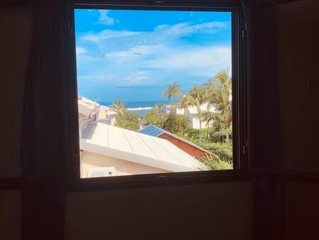 appartement t2 à 2 minutes à pied du lagon