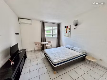 a louer - studio meuble campus schoelcher