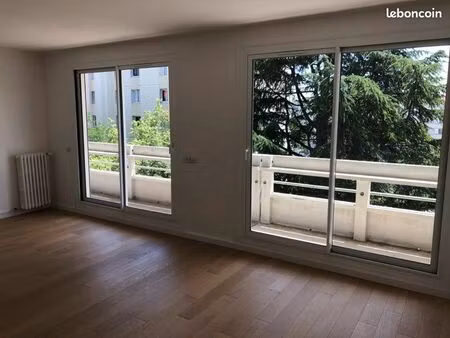 appartement t3 traversant nord-sud en plein cœur de gerland