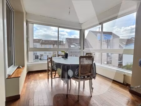 f6 avec véranda à saint-max  4 chambres