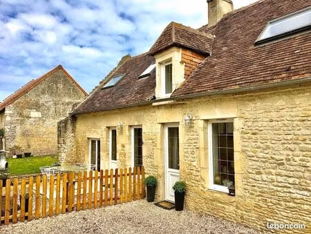 maison en pierre 7mn caen nord 1km de la mer