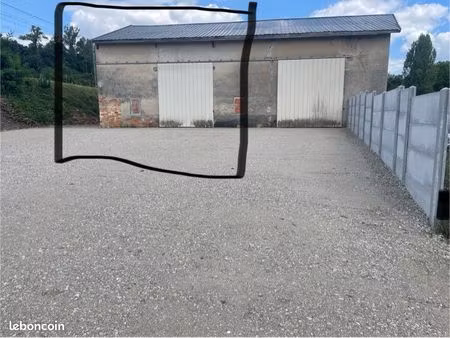 hangar entrepôt garage 150m2