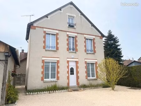 maison t4 meublée rénovée-3 chambres-jardin-contres