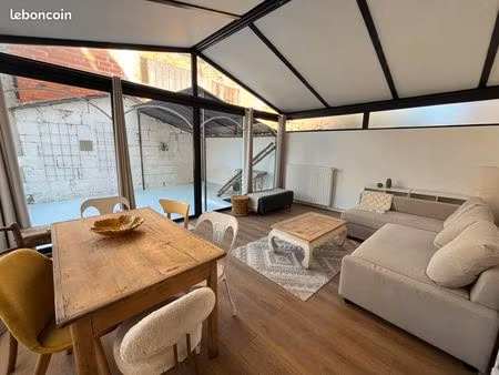 appartement 2 pièces 68 m²