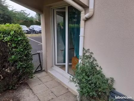 studio 23m à aubière avec jardinet et parking