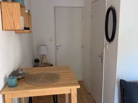 à louer studio meublé