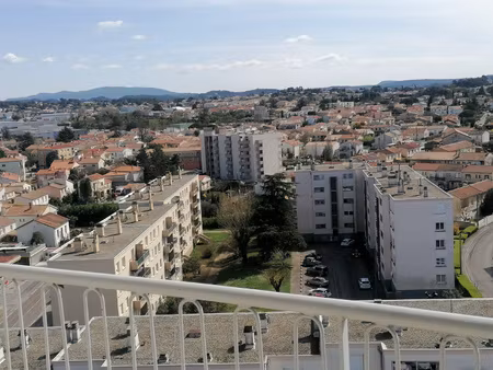 appartement p3. vue dominante.