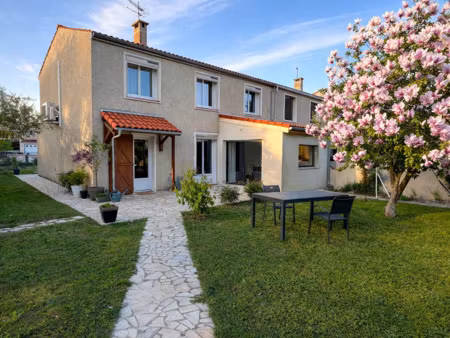 ville de revel -maison avec jardin garage et dependances