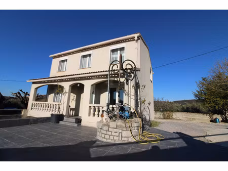 villa 100 m2 terrain 300 m2.