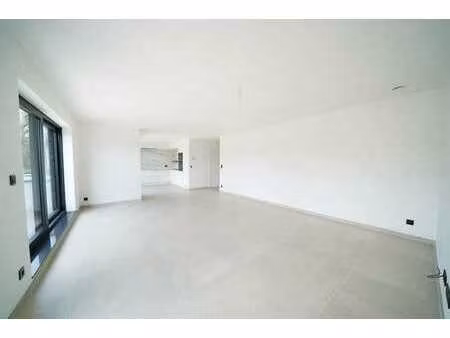 superbe appartement 2 chambres avec terrasse