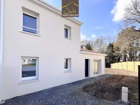 location maison à bressuire (79300) : à louer / 108m² bressuire