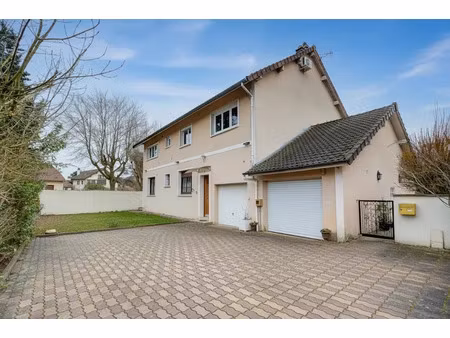 vente appartement 8 pièces 156 m² à bois-d'arcy (78390)  410 000 €