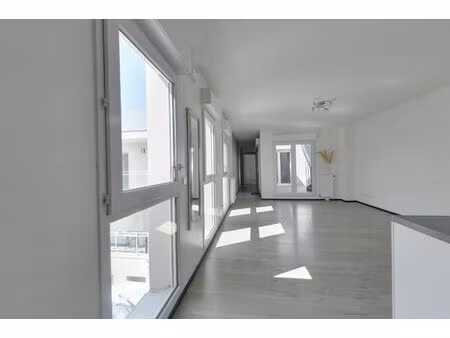 vente appartement 5 pièces  91.00m²  romainville